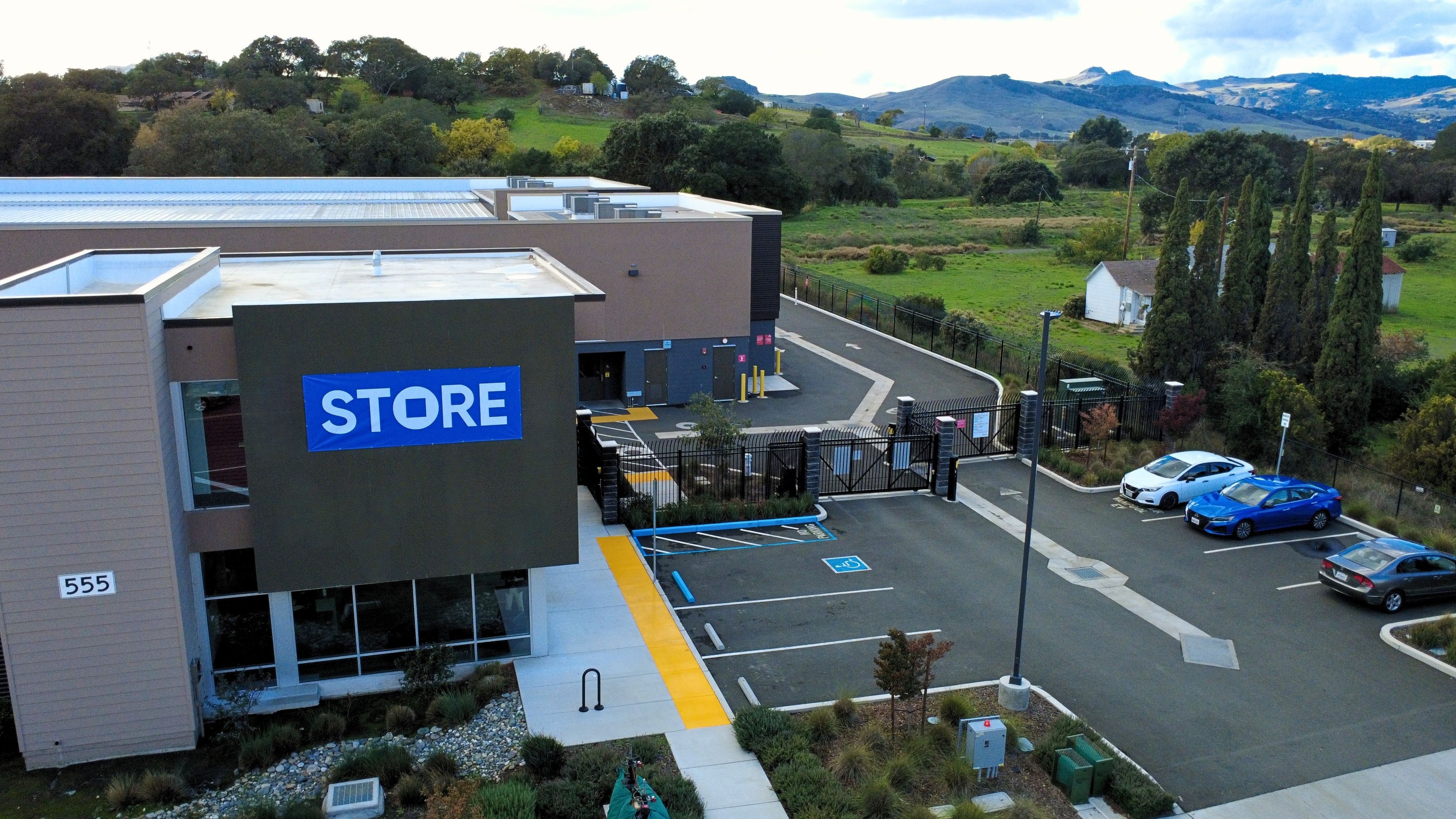 Storage Units in Fairfield, CA | STORE on Pittman