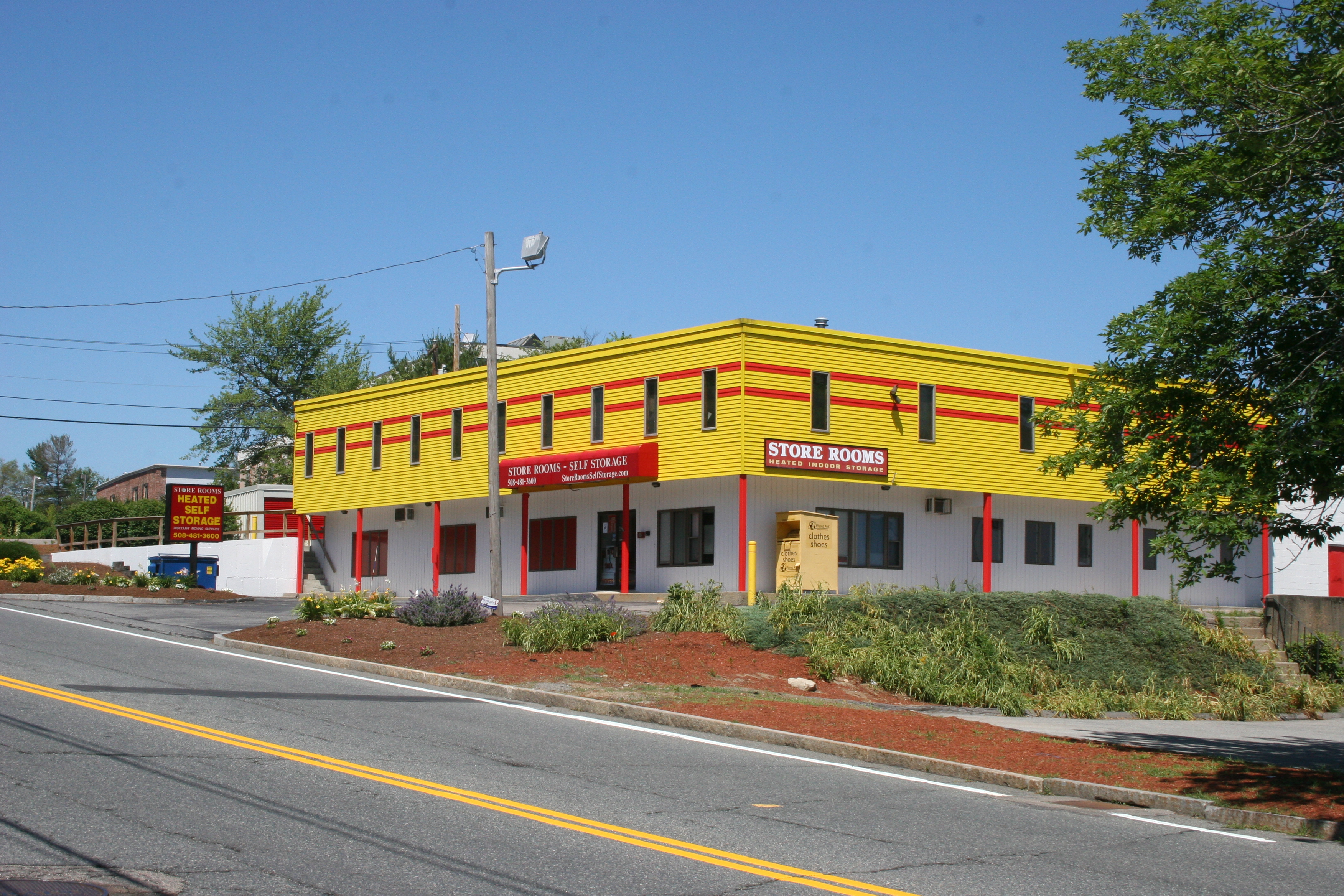 19×9 Parking Lot in Marlborough, MA 928 Boston Post Road Marlborough, Massachusetts 3