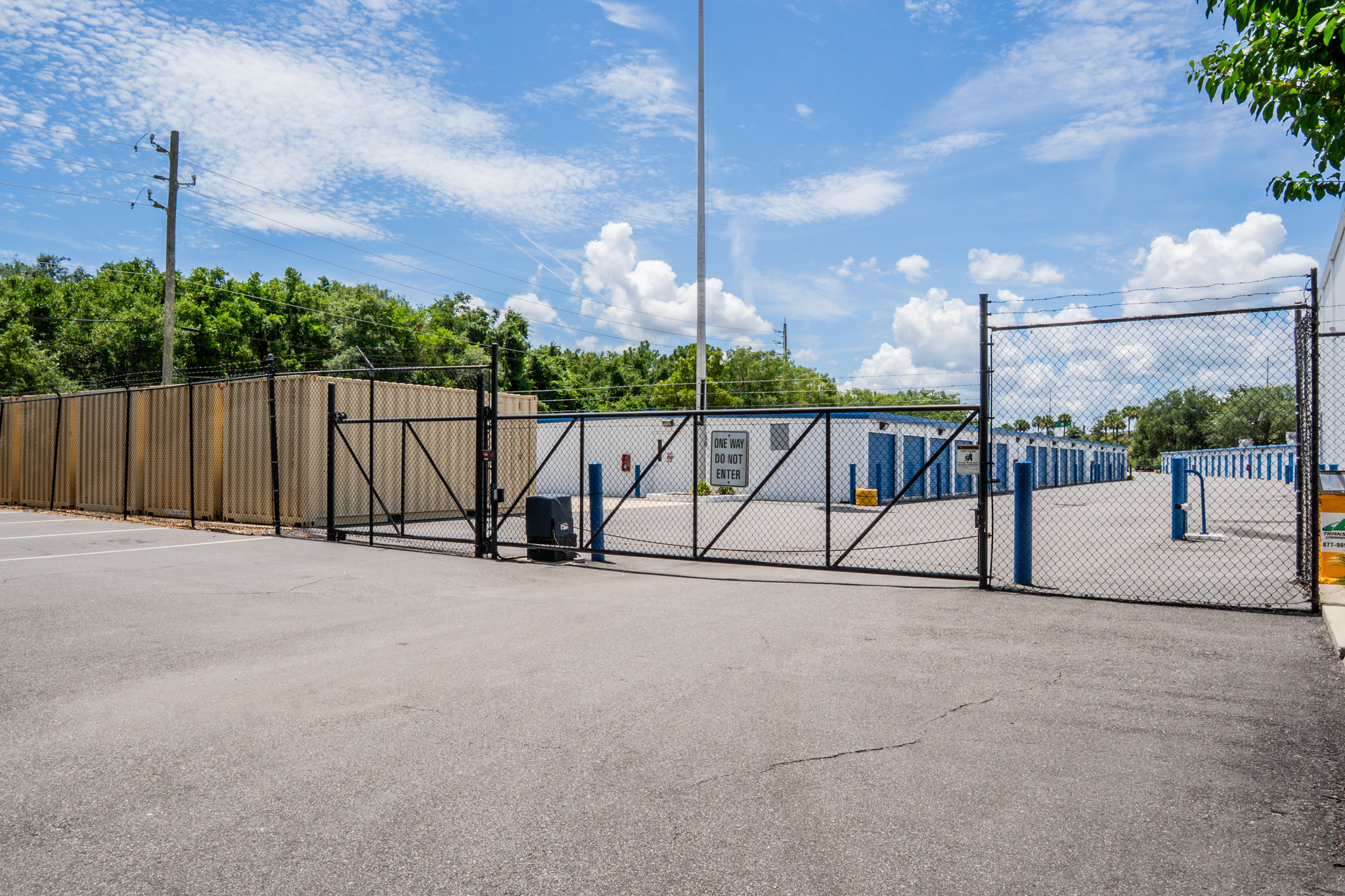 Max Vault Storage & Business Center in Jacksonville, FL