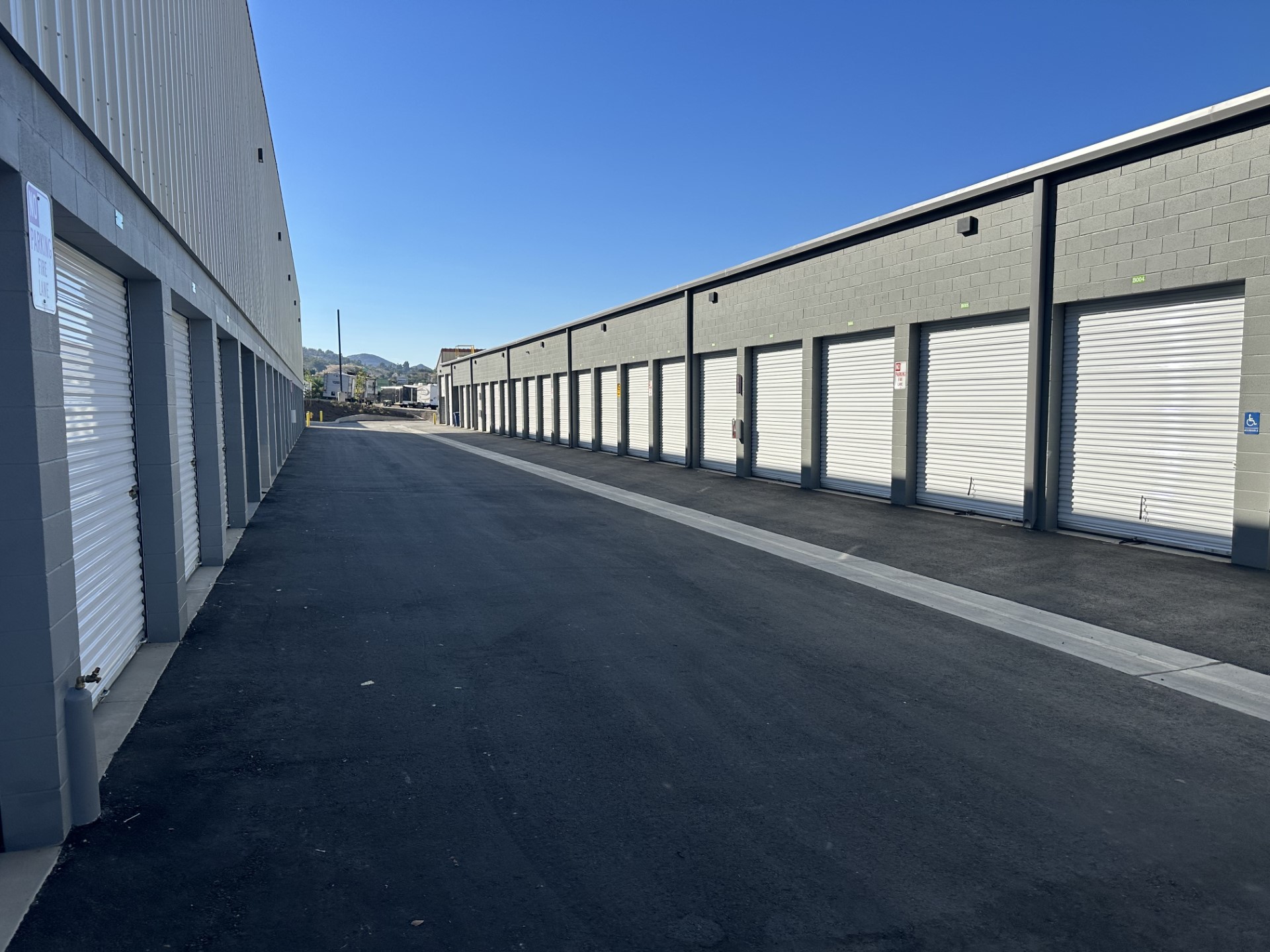 Storage Units in Escondido, CA 25260 N Centre City Parkway
