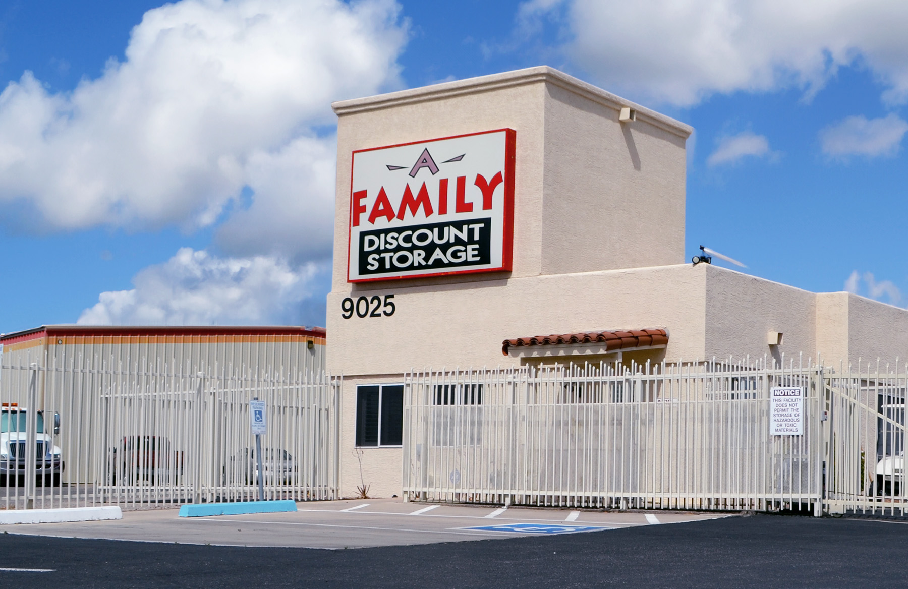 A Family Discount Storage