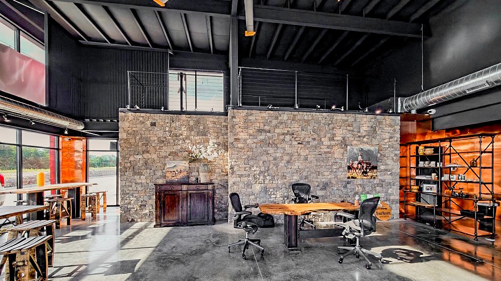 Storage Center Plus leasing office and business center, serving McAfee, KY